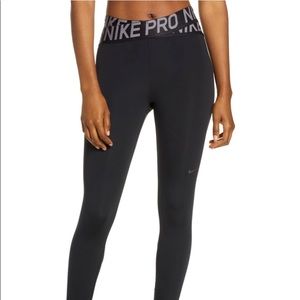 Nike Pro intertwist leggings